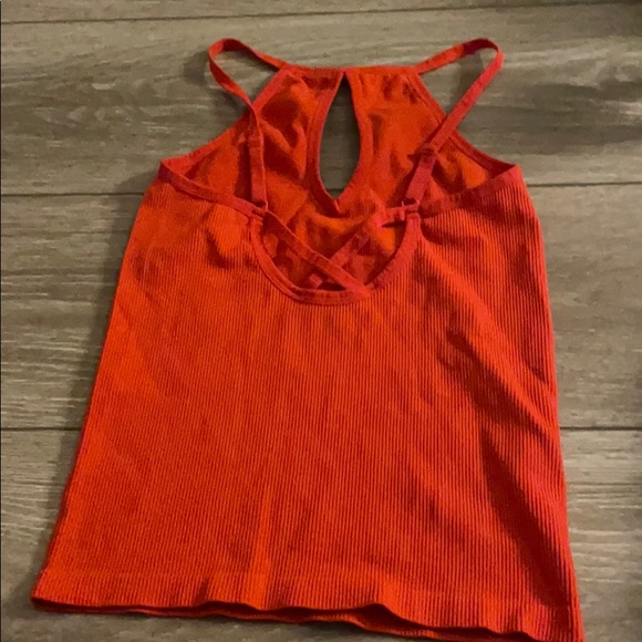 Scarlet Halter O/S Top - Picture 2 of 2